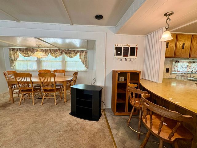 29 Brown Avenue, Seabrook, NH 03874