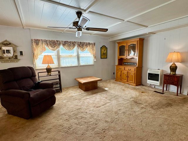 29 Brown Avenue, Seabrook, NH 03874