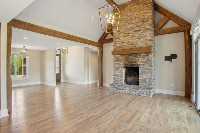 2470 E 565th Road, Fair Grove, MO 65648