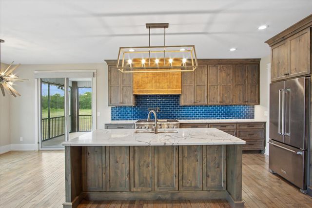 2470 E 565th Road, Fair Grove, MO 65648