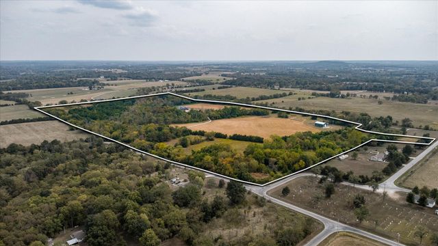2470 E 565th Road, Fair Grove, MO 65648