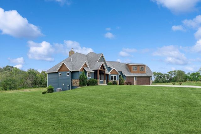 2470 E 565th Road, Fair Grove, MO 65648