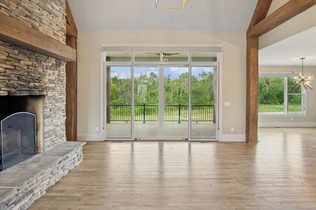 2470 E 565th Road, Fair Grove, MO 65648