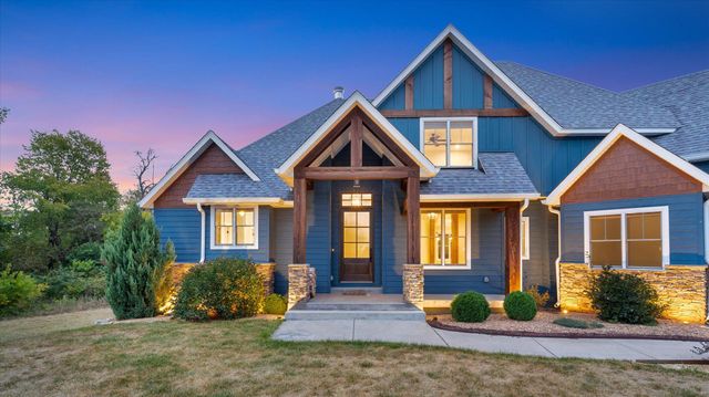 2470 E 565th Road, Fair Grove, MO 65648