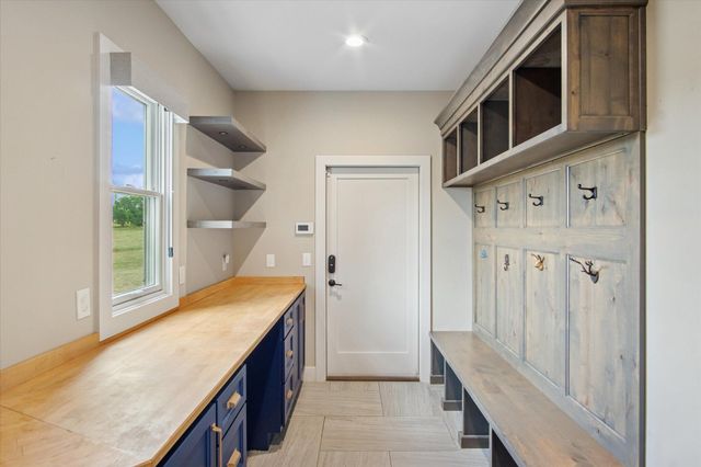 2470 E 565th Road, Fair Grove, MO 65648