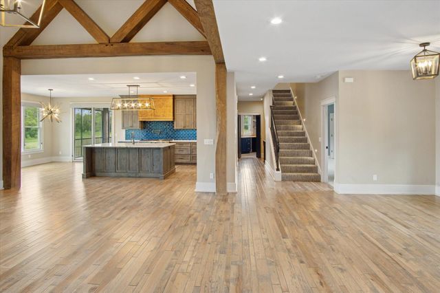 2470 E 565th Road, Fair Grove, MO 65648