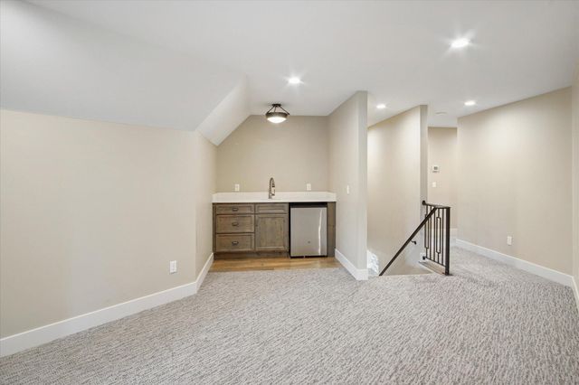 2470 E 565th Road, Fair Grove, MO 65648