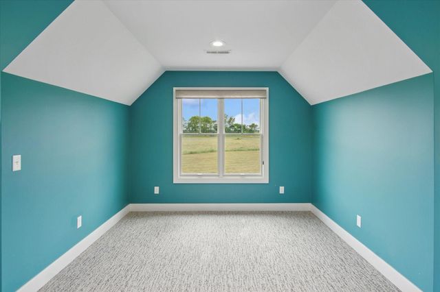 2470 E 565th Road, Fair Grove, MO 65648