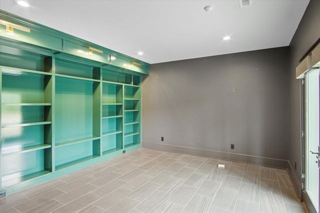 2470 E 565th Road, Fair Grove, MO 65648