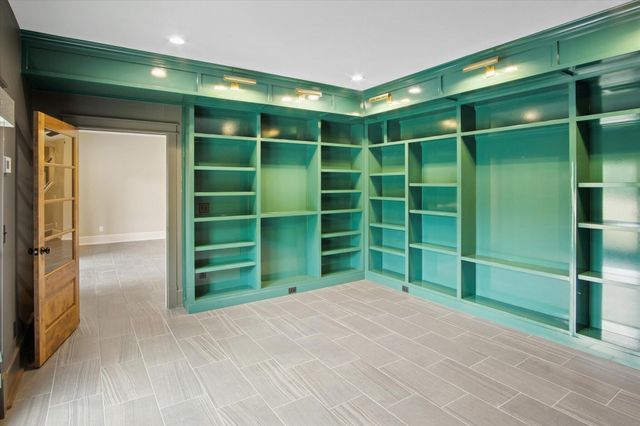 2470 E 565th Road, Fair Grove, MO 65648