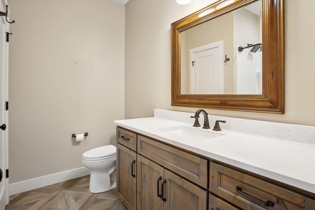 2470 E 565th Road, Fair Grove, MO 65648