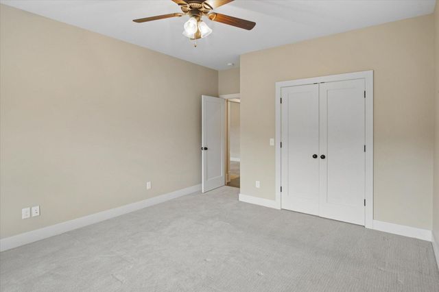 2470 E 565th Road, Fair Grove, MO 65648