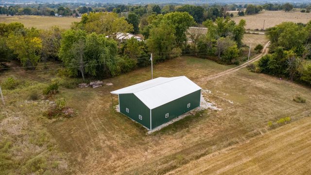 2470 E 565th Road, Fair Grove, MO 65648