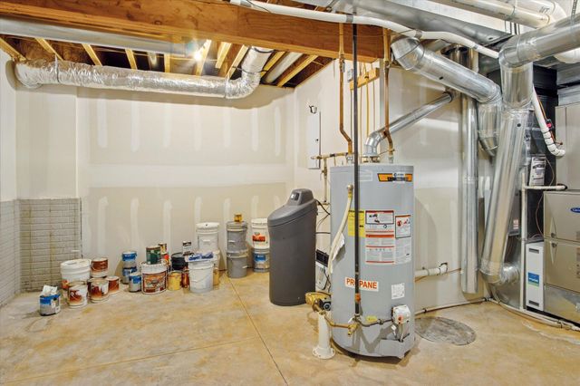 2470 E 565th Road, Fair Grove, MO 65648