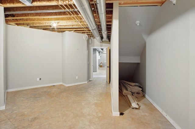 2470 E 565th Road, Fair Grove, MO 65648