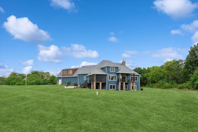 2470 E 565th Road, Fair Grove, MO 65648