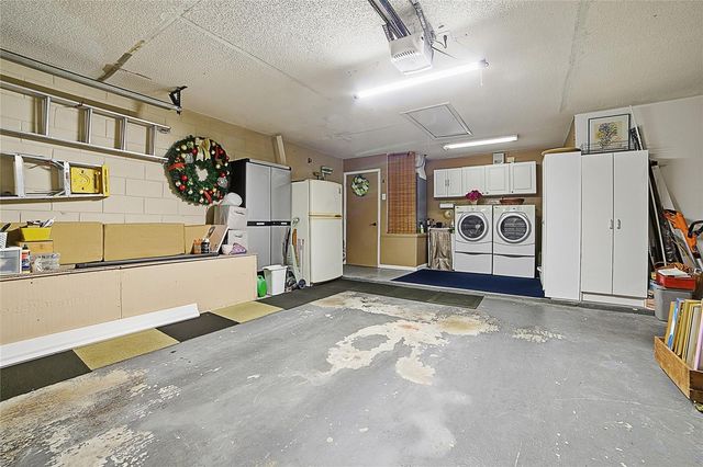2091 N HYDE DRIVE, Deltona, FL 32738
