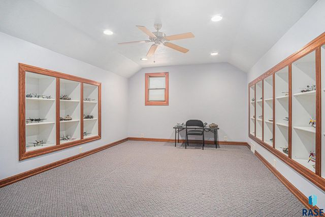 1012 N Caleb Ave Avenue, Sioux Falls, SD 57103