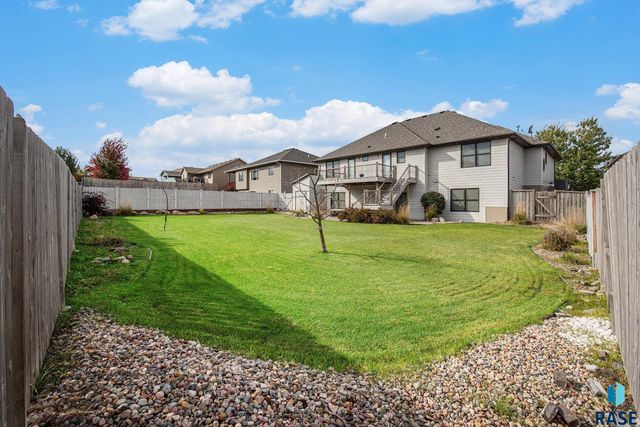 1012 N Caleb Ave Avenue, Sioux Falls, SD 57103