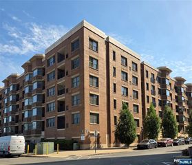 20 Ave At Port Imperial 236, West New York, NJ 07093
