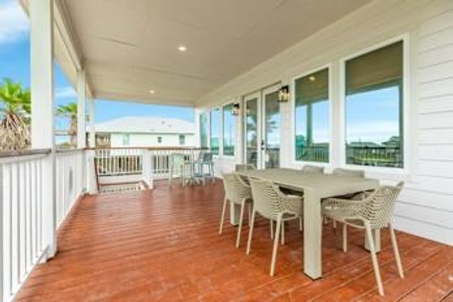 13119 Buccaneer Parkway, Freeport, TX 77541