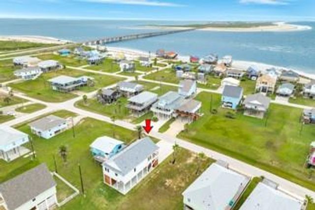 13119 Buccaneer Parkway, Freeport, TX 77541