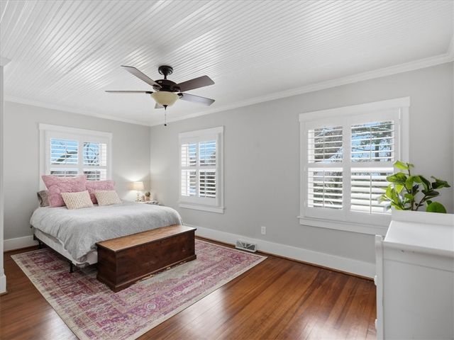 4506 Middle Rd, Hampton, PA 15101