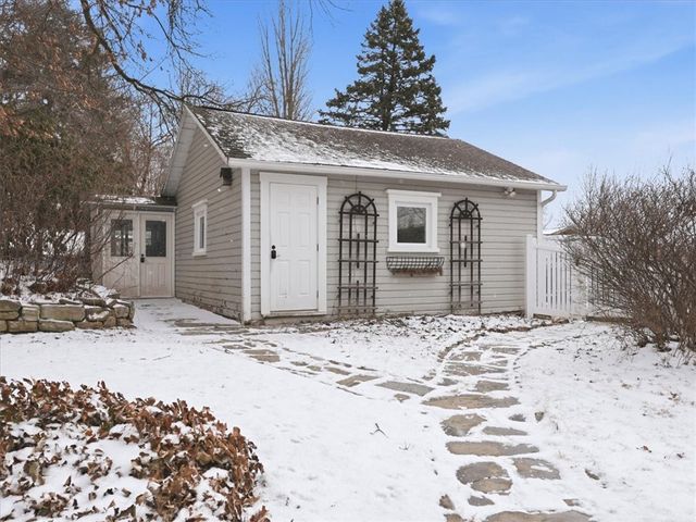 4506 Middle Rd, Hampton, PA 15101