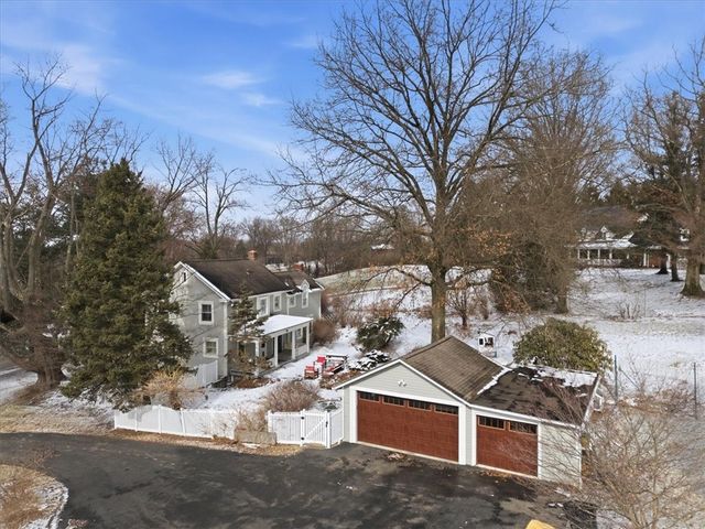 4506 Middle Rd, Hampton, PA 15101