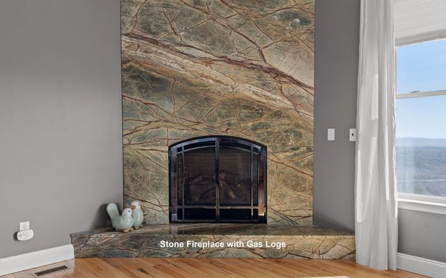 9028 Terrace Falls Drive, Soddy Daisy, TN 37379