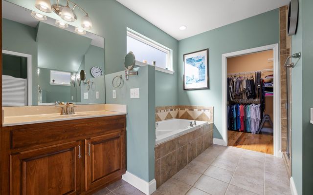 9028 Terrace Falls Drive, Soddy Daisy, TN 37379