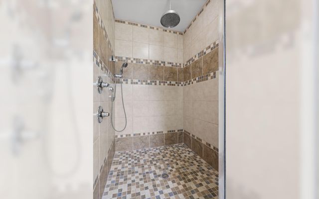 9028 Terrace Falls Drive, Soddy Daisy, TN 37379