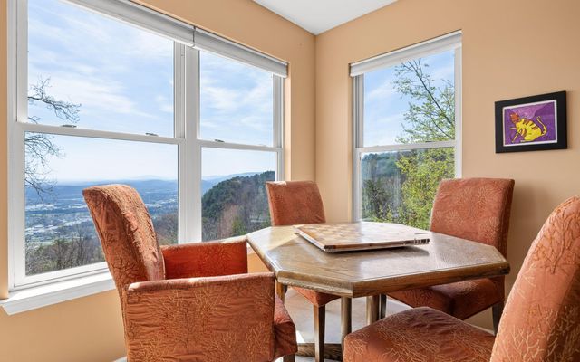 9028 Terrace Falls Drive, Soddy Daisy, TN 37379