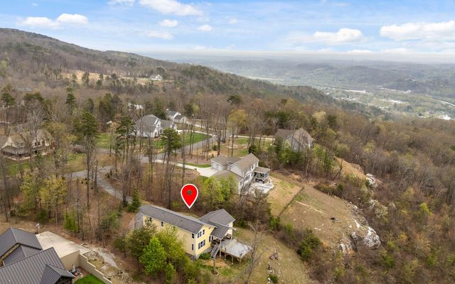 9028 Terrace Falls Drive, Soddy Daisy, TN 37379