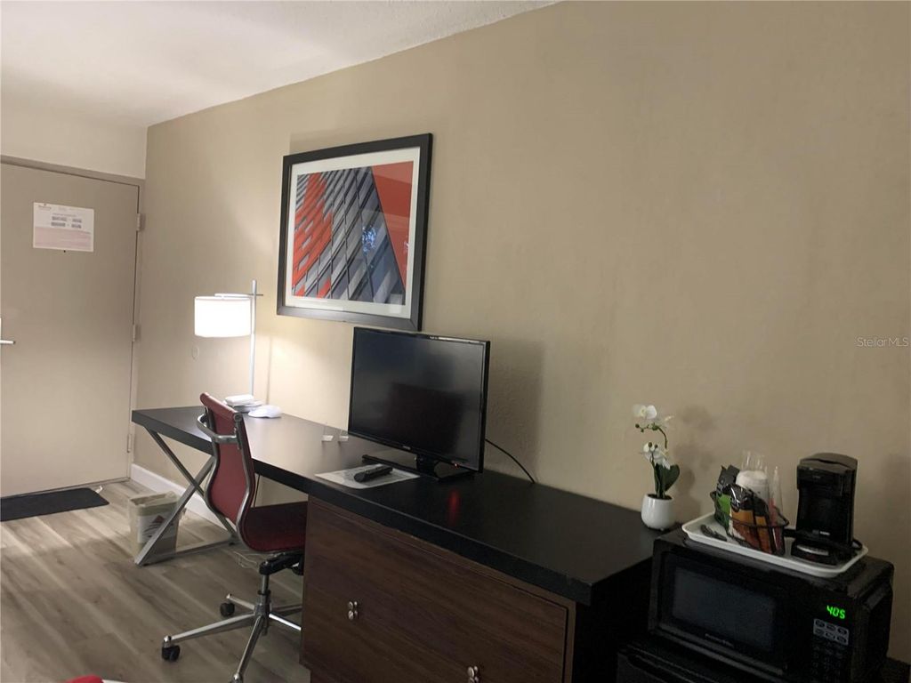 7150 N TAMIAMI TRAIL S-604, SARASOTA, FL 34243 — photo 4