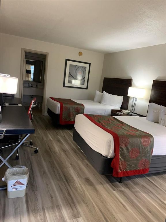 7150 N TAMIAMI TRAIL S-604, SARASOTA, FL 34243 — photo 5