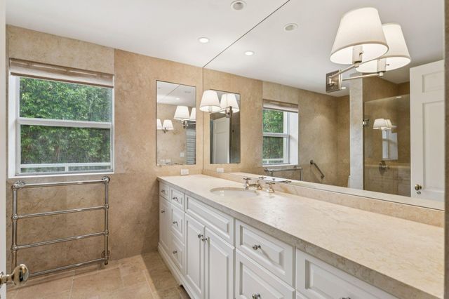 425 WORTH Avenue 2F, Palm Beach, FL 33480