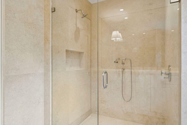 425 WORTH Avenue 2F, Palm Beach, FL 33480