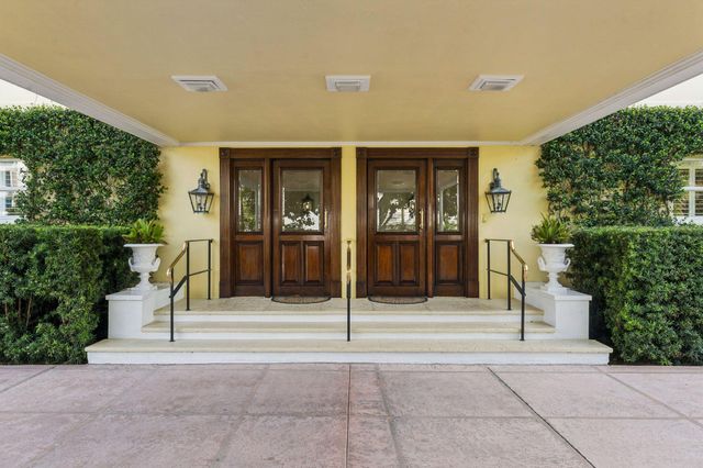 425 WORTH Avenue 2F, Palm Beach, FL 33480
