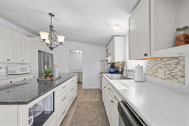 1820 Perry Lane Road, Brunswick, GA 31525