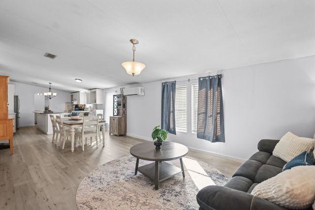 1820 Perry Lane Road, Brunswick, GA 31525