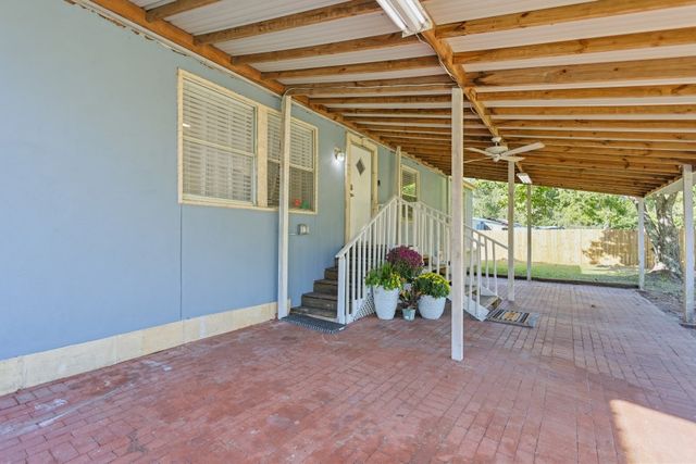 1820 Perry Lane Road, Brunswick, GA 31525