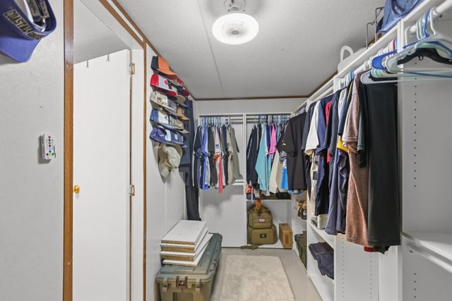 1820 Perry Lane Road, Brunswick, GA 31525