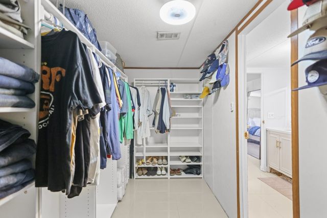 1820 Perry Lane Road, Brunswick, GA 31525