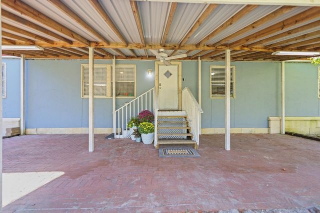 1820 Perry Lane Road, Brunswick, GA 31525