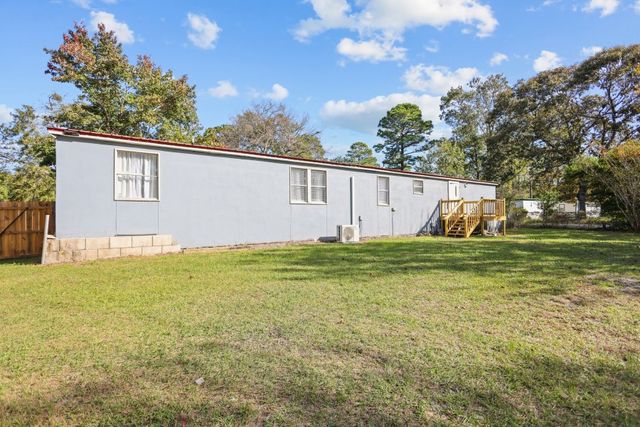 1820 Perry Lane Road, Brunswick, GA 31525