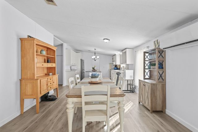 1820 Perry Lane Road, Brunswick, GA 31525