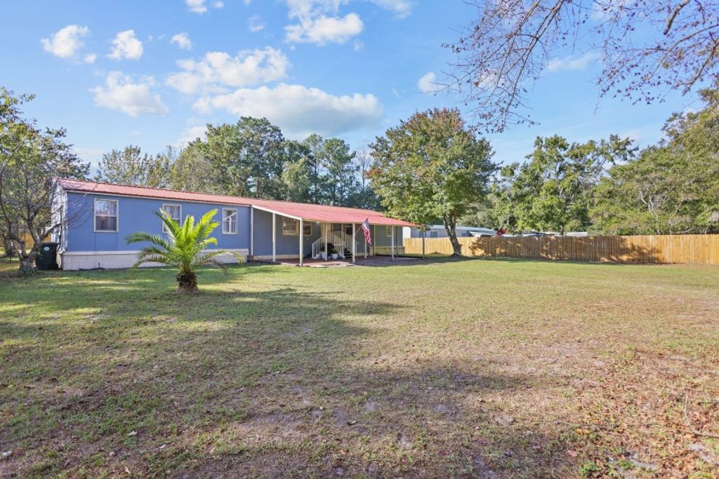 1820 Perry Lane Road, Brunswick, GA 31525