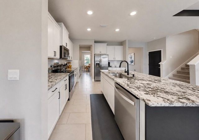 172 MANGROVE MANOR DRIVE, Apollo Beach, FL 33572