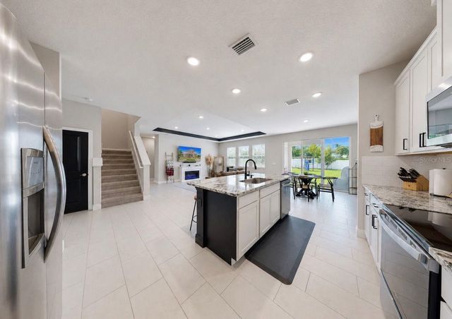 172 MANGROVE MANOR DRIVE, Apollo Beach, FL 33572